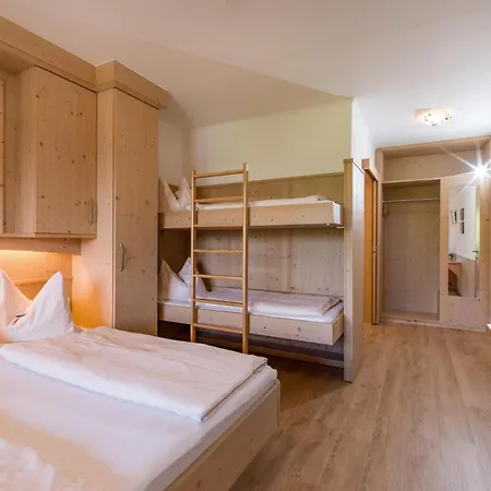 Brandauerhof Hotel apartamentowy 4*