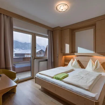 Apartahotel Brandauerhof 4*